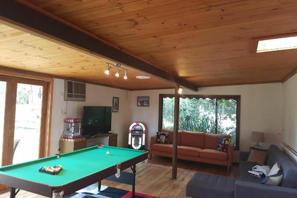 Вілла Jindi Hills Retreat Jindivick Екстер'єр фото
